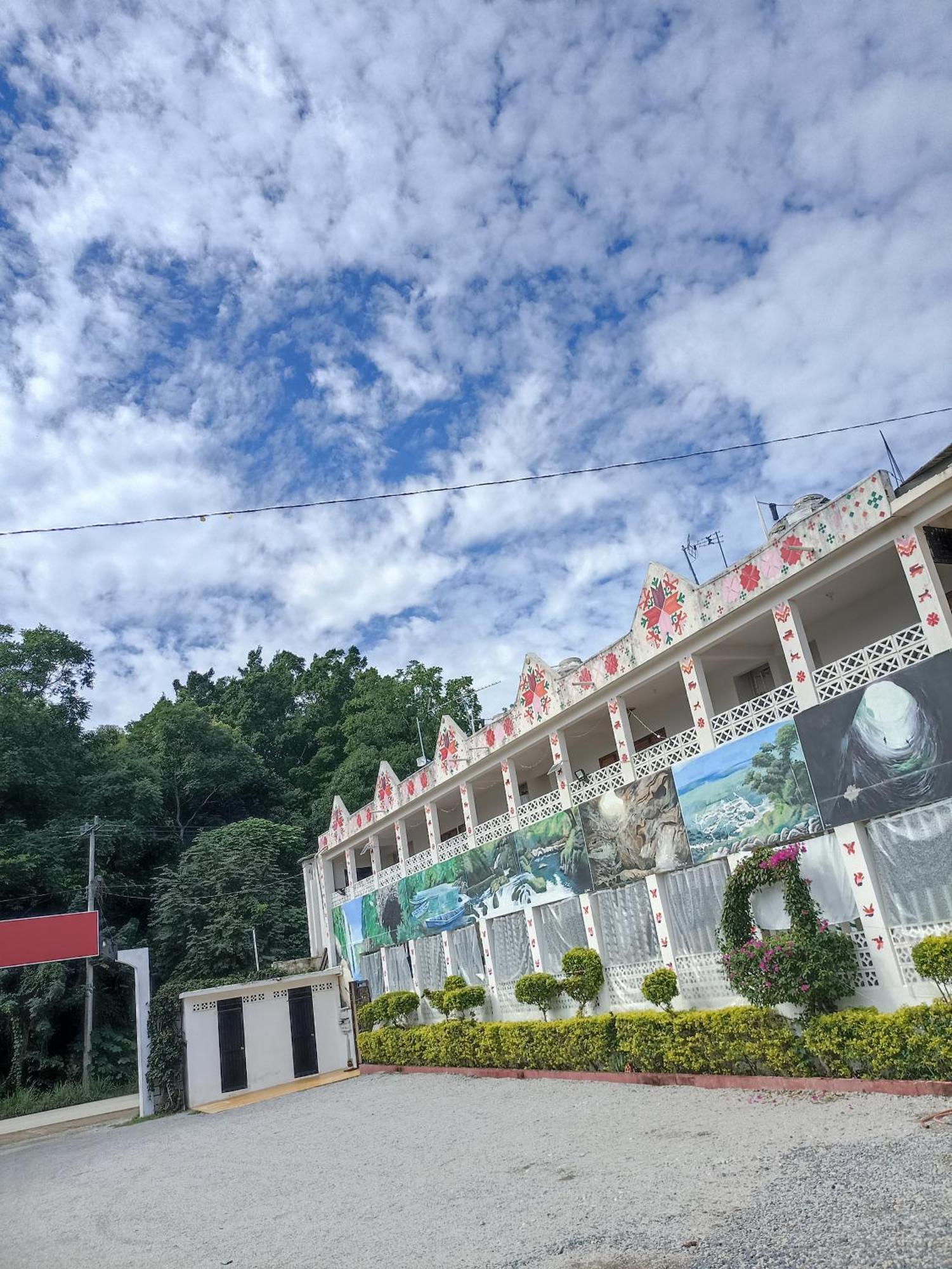Hotel Estrella Huasteca Aquismon エクステリア 写真